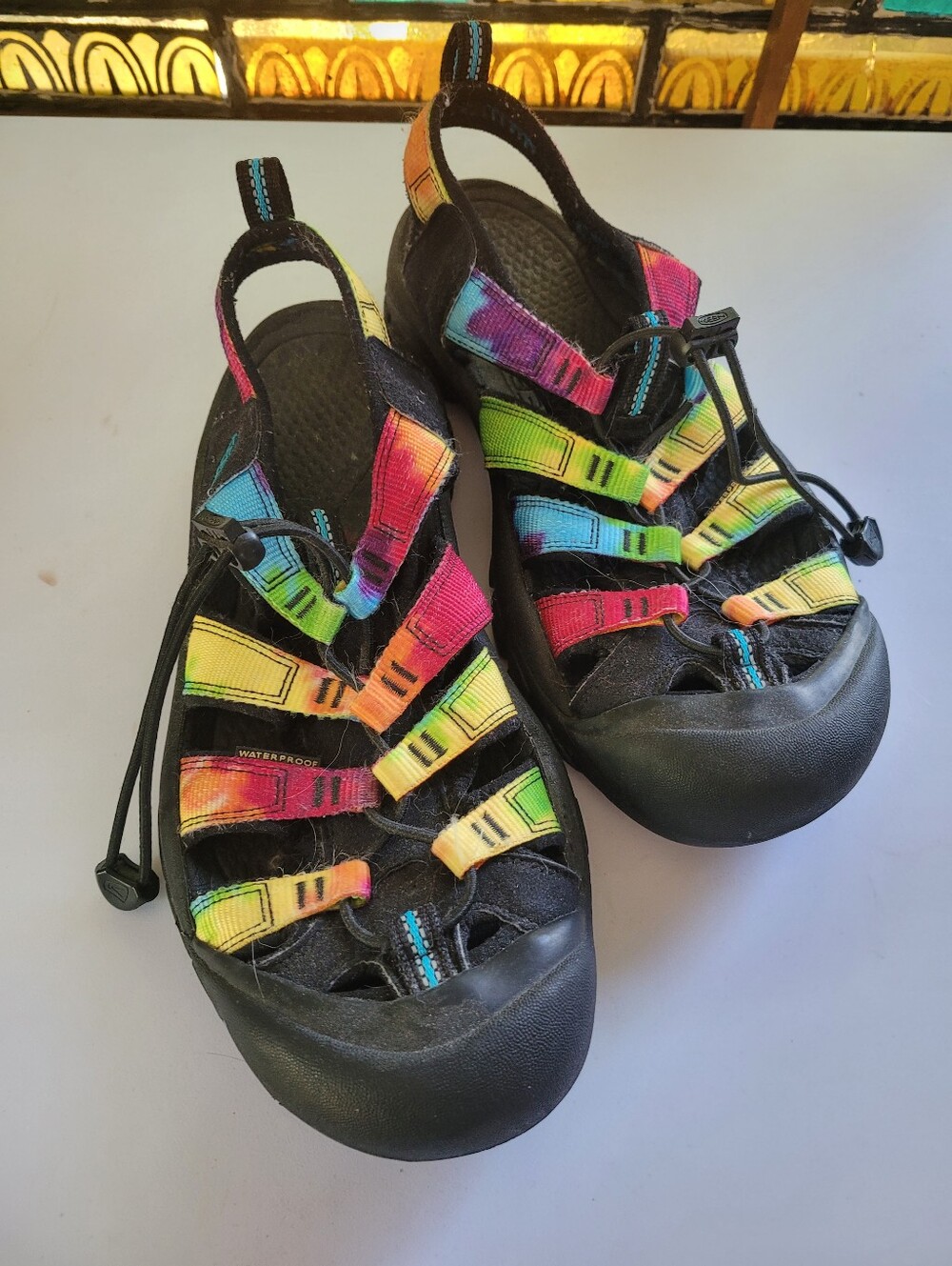 Keen 10 Women's Rainbow Multicolor Outdoor Water-Ready Sandals
